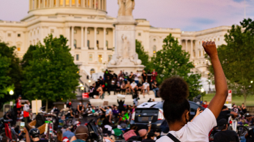 thumbnail of medium Ein Gott, ein Staat. Folge 2: Ein Podcast zur Genealogie der Menschenrechte nach Hans Joas